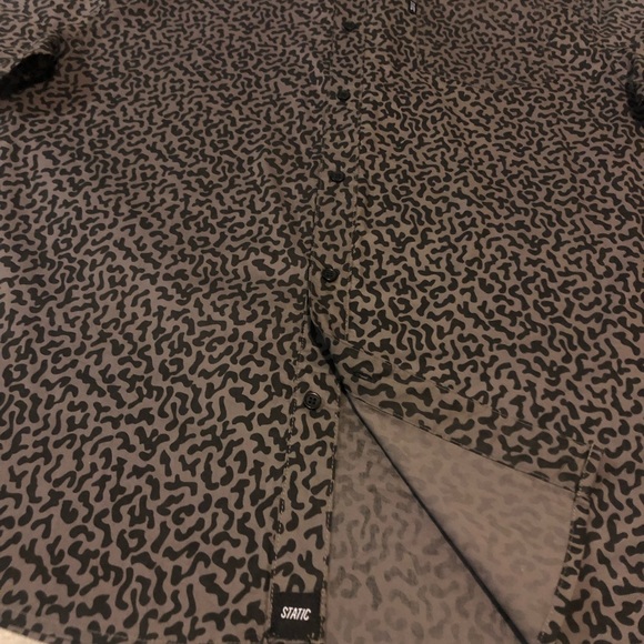 STATIC || men’s short sleeve shirt - Picture 2 of 4